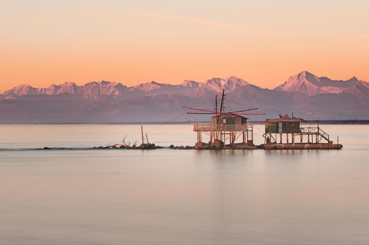 Villetta Stile Liberty A Marina Di Pisa Εξωτερικό φωτογραφία