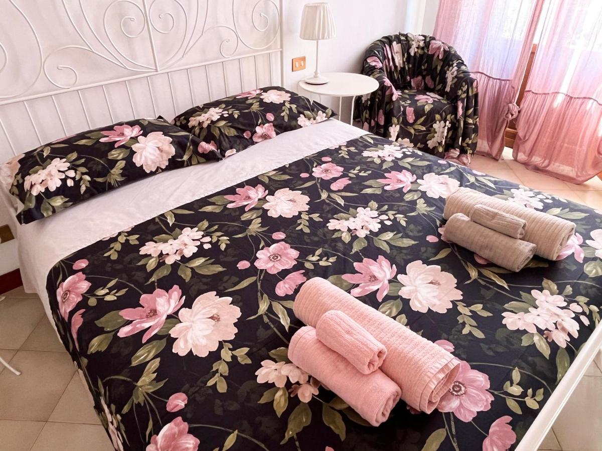 Villetta Stile Liberty A Marina Di Pisa Εξωτερικό φωτογραφία